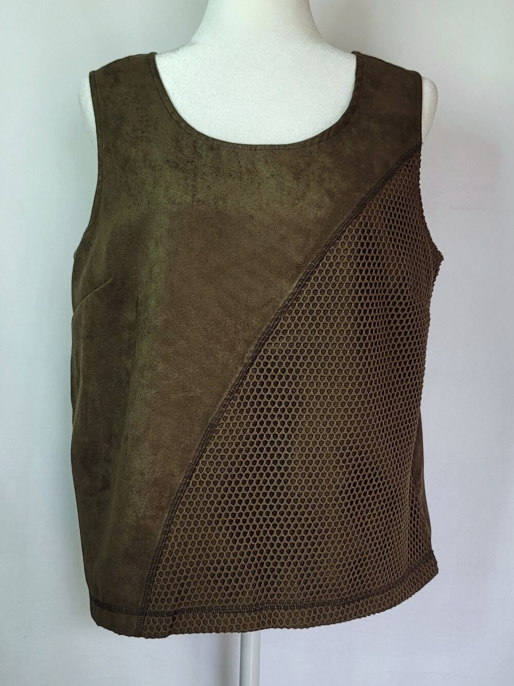 2/$25 Draper's & Damon's Olive Green Sleeveless Tank Top Size 14 Faux Suede Net